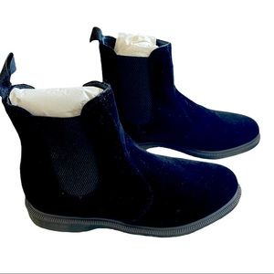 Dr.martens flora black velvet ankle boots, size 9,